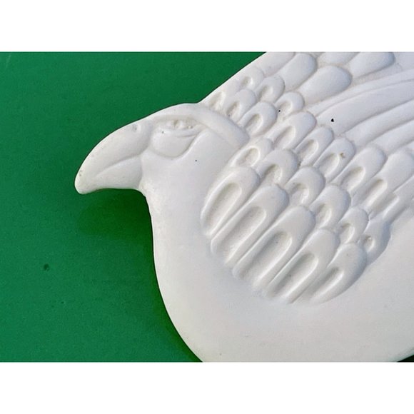 Vintage 1980s Laurel Burch Snow Dove Bird Brooch Resin - Picture 9 of 10